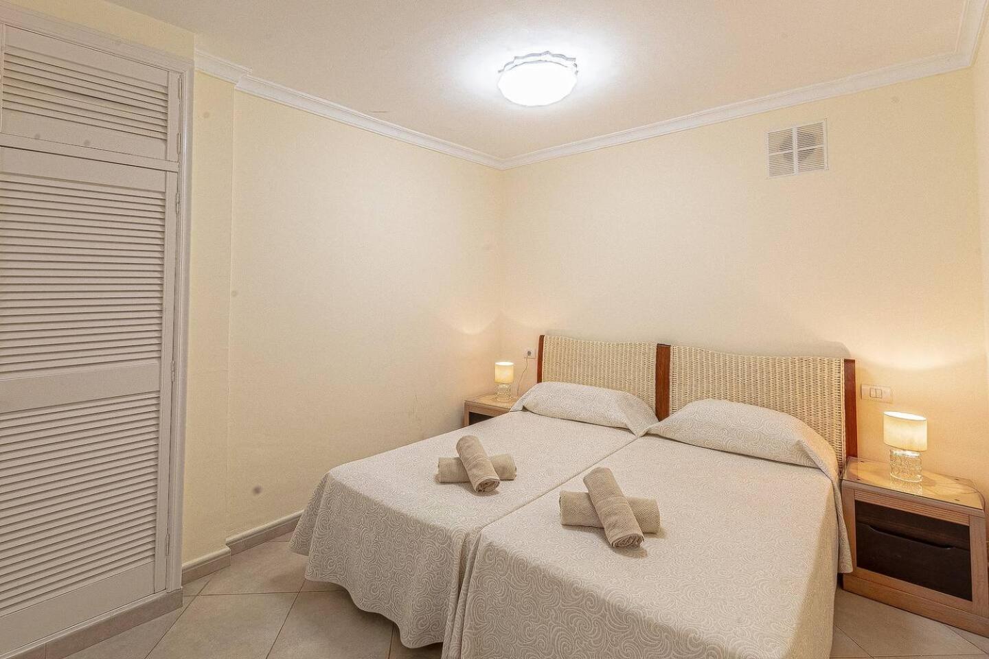 Victoria With Heated Pool Villa