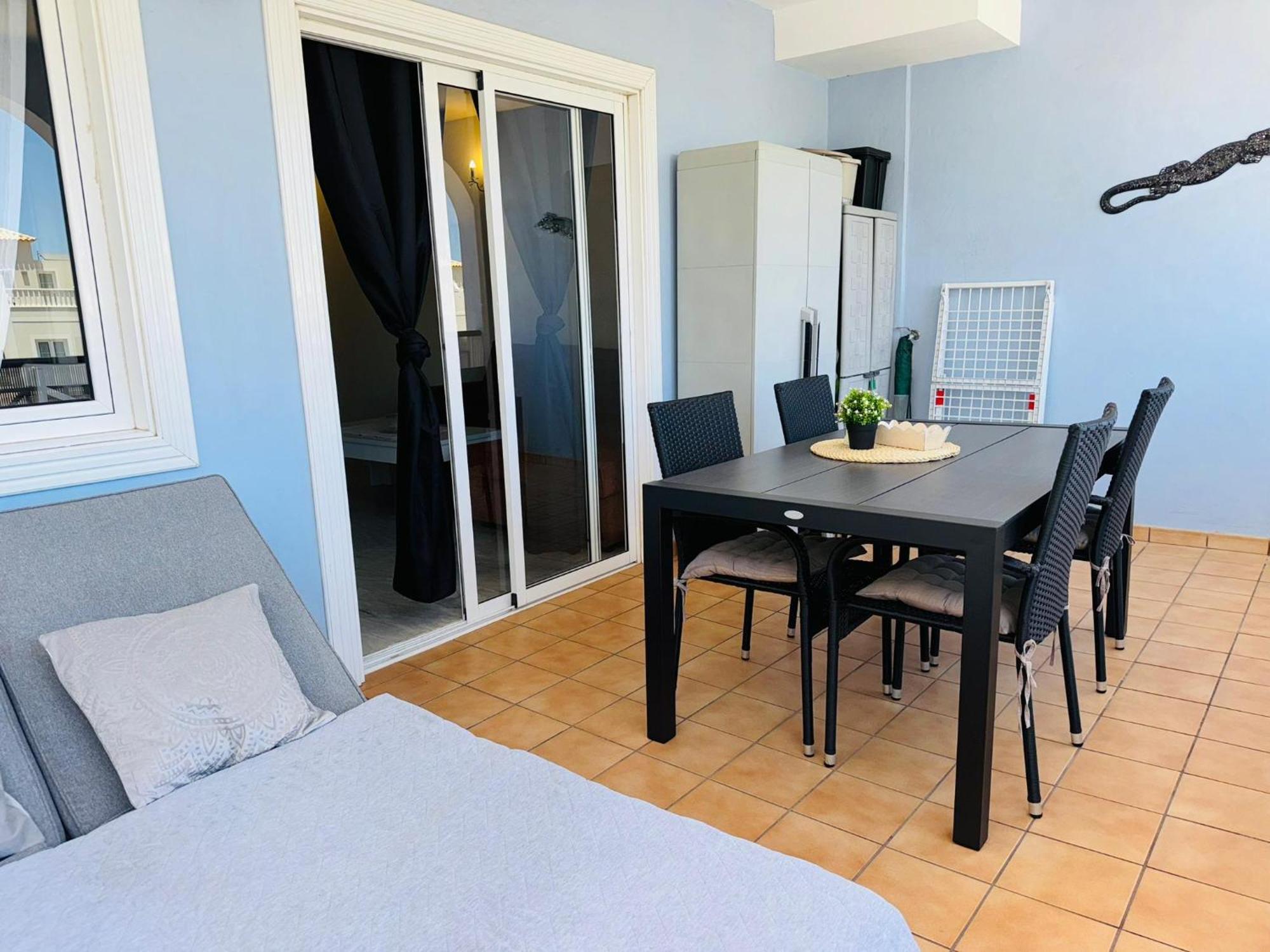 Rio's Los Cristianos Apartment