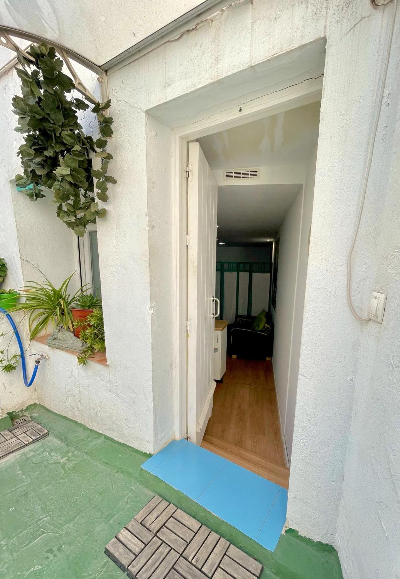Apartamento Rosa De Los Vientos: Estudios Cádiz