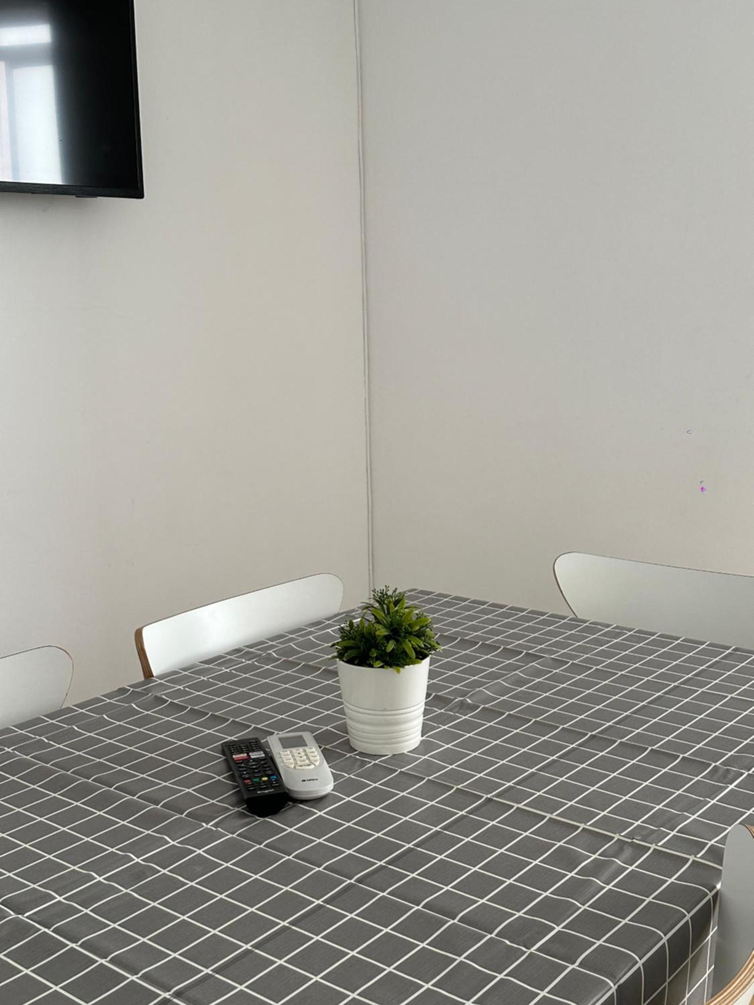 Modern And Bright 5 Bedroom Del Prado Apartment