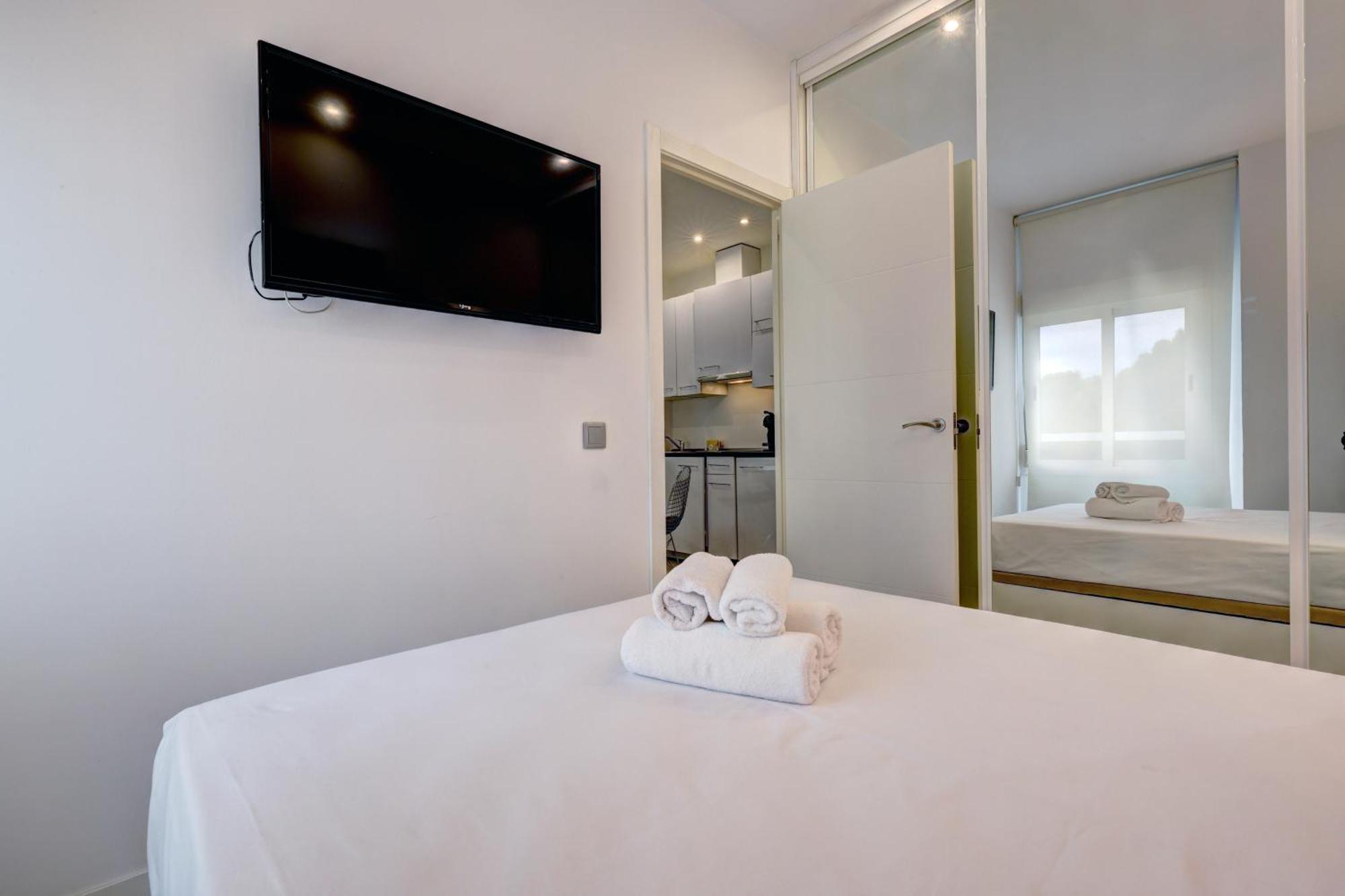 Apartamento Con Vistas Y Terraza En Marbella