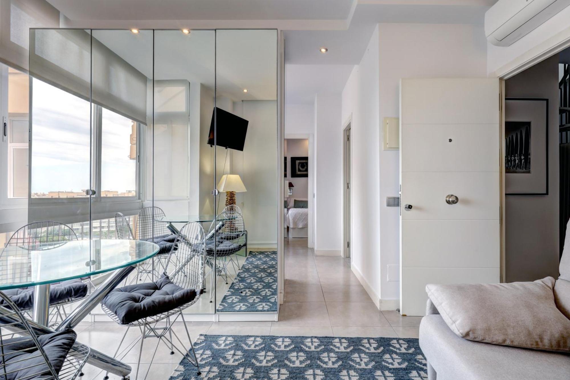 Con Vistas Y Terraza En Apartamento Marbella