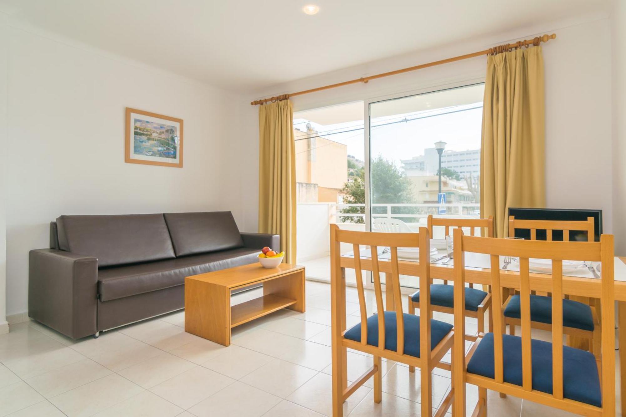 Massanet Apartment *