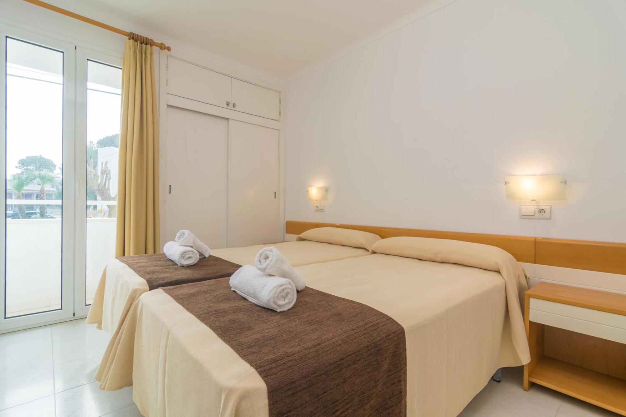 Massanet Apartment *
