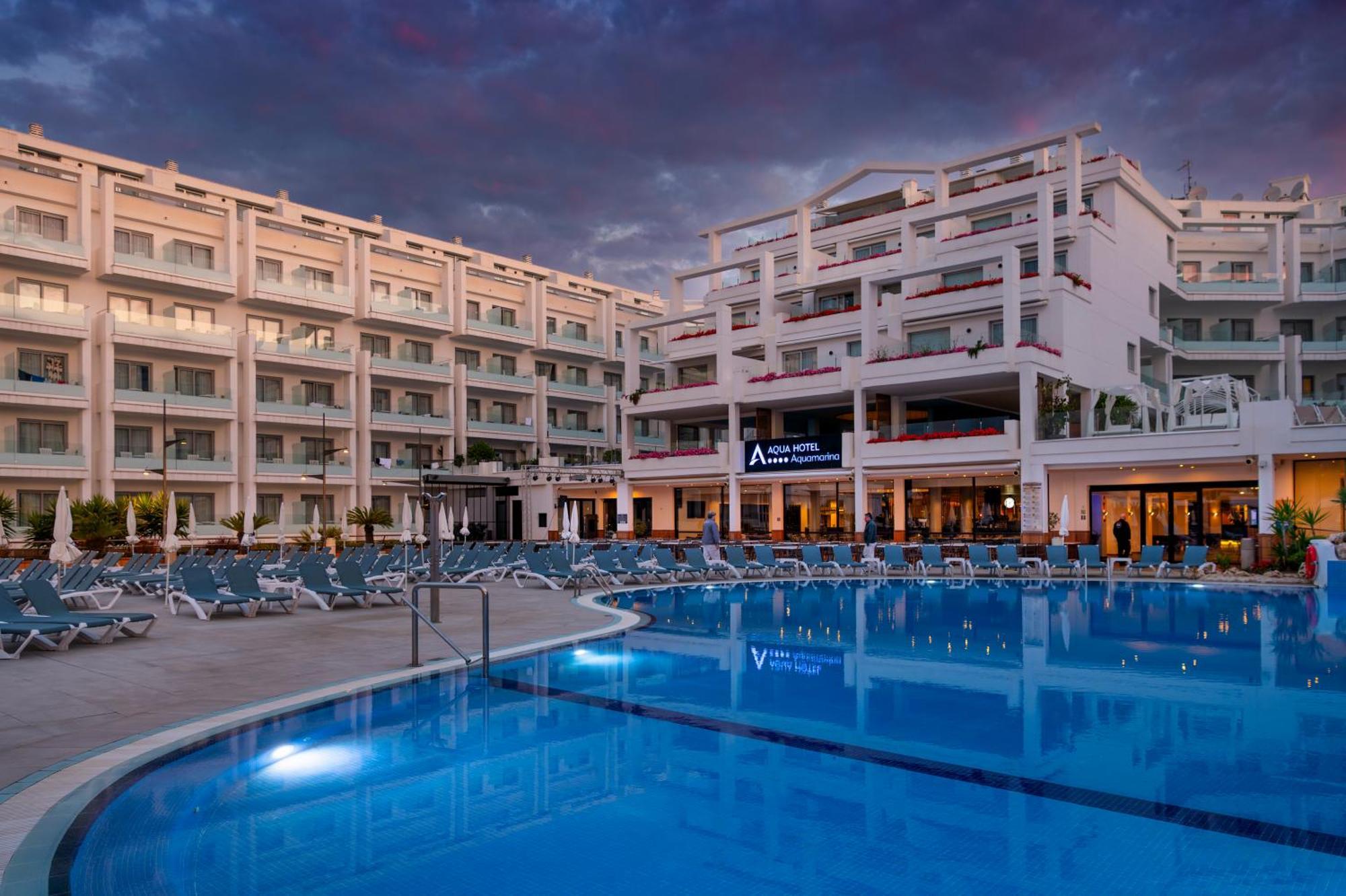 Aqua Aquamarina & 4*
