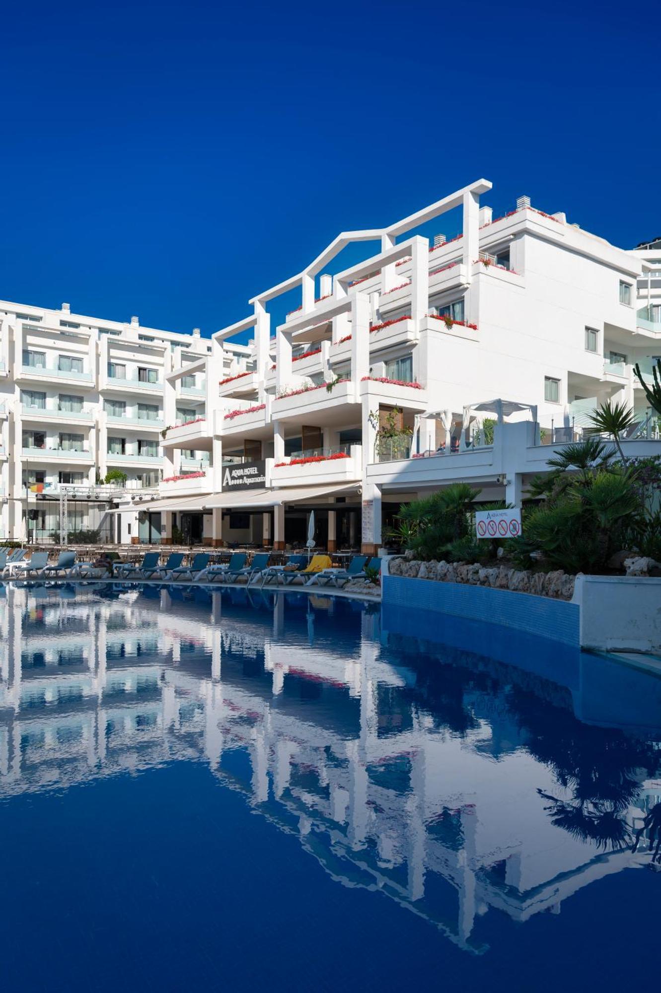 Aqua Aquamarina & 4* Santa Susanna