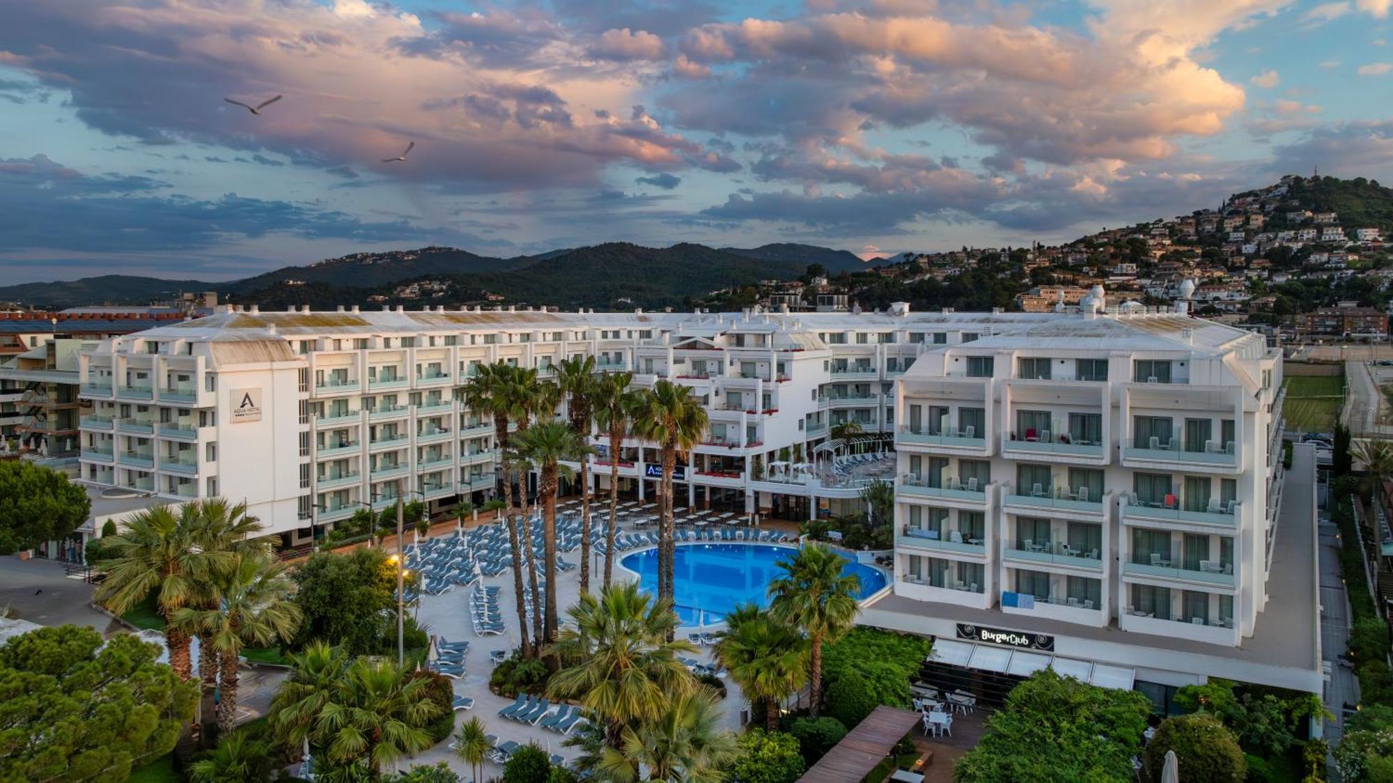 Aqua Aquamarina & Hotel