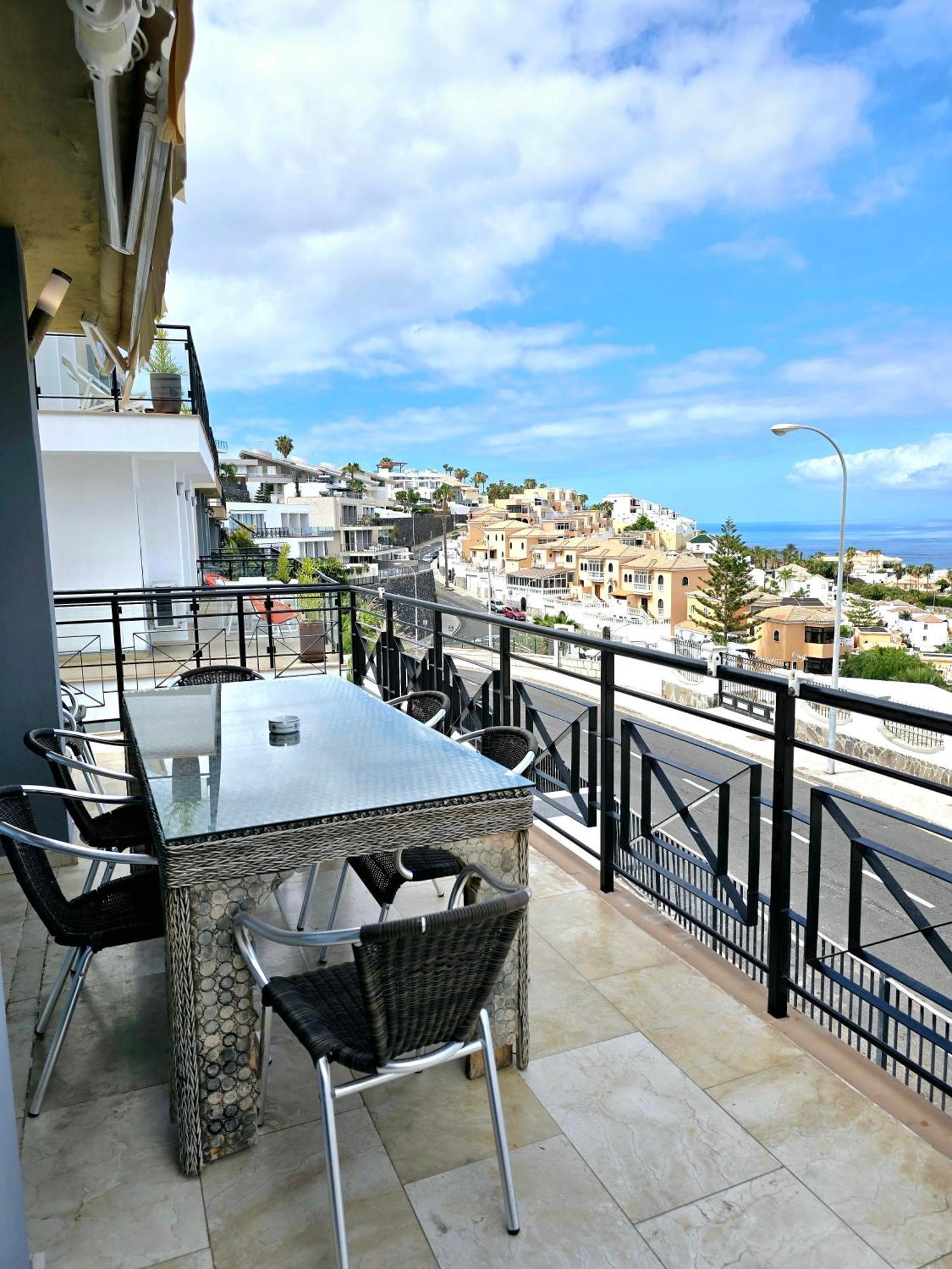Villa La Tagora With Private Pool Costa Adeje (Tenerife)