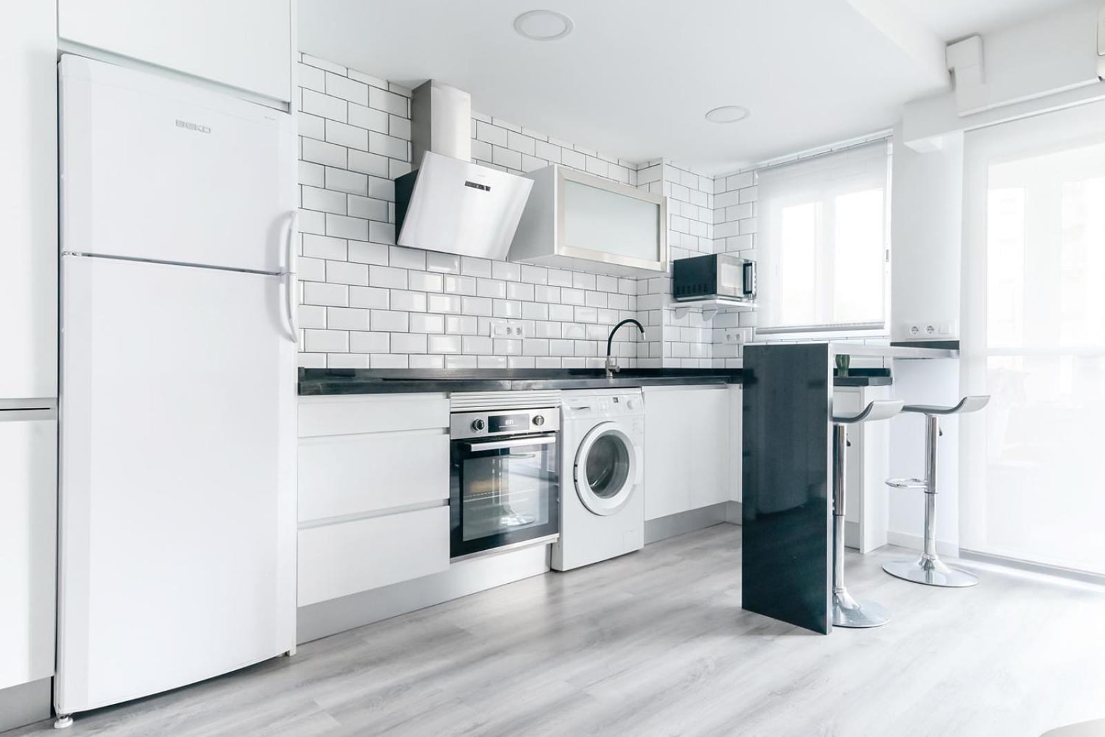 Con Piscina Y Pistas De Tenis Apartamento