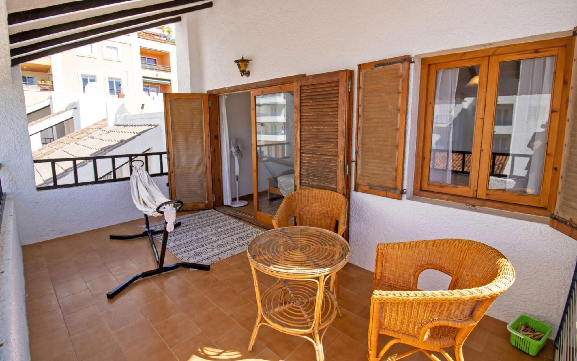Con Jardin Y Piscina - Fuentes
