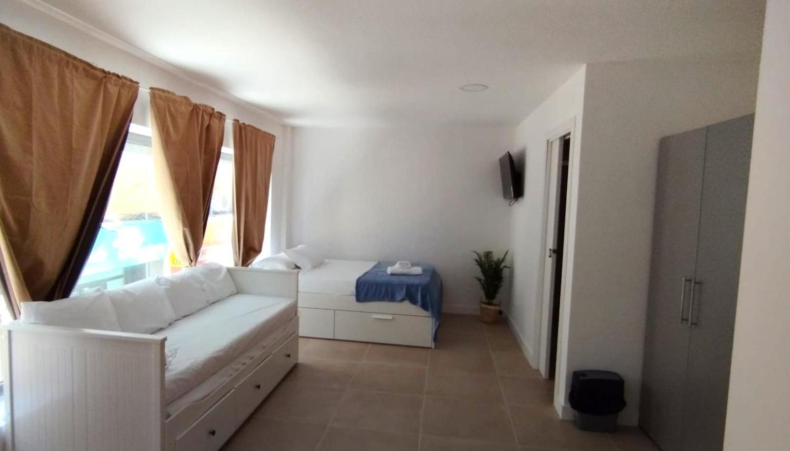 Hawkins Costa 1a Apartment Algeciras