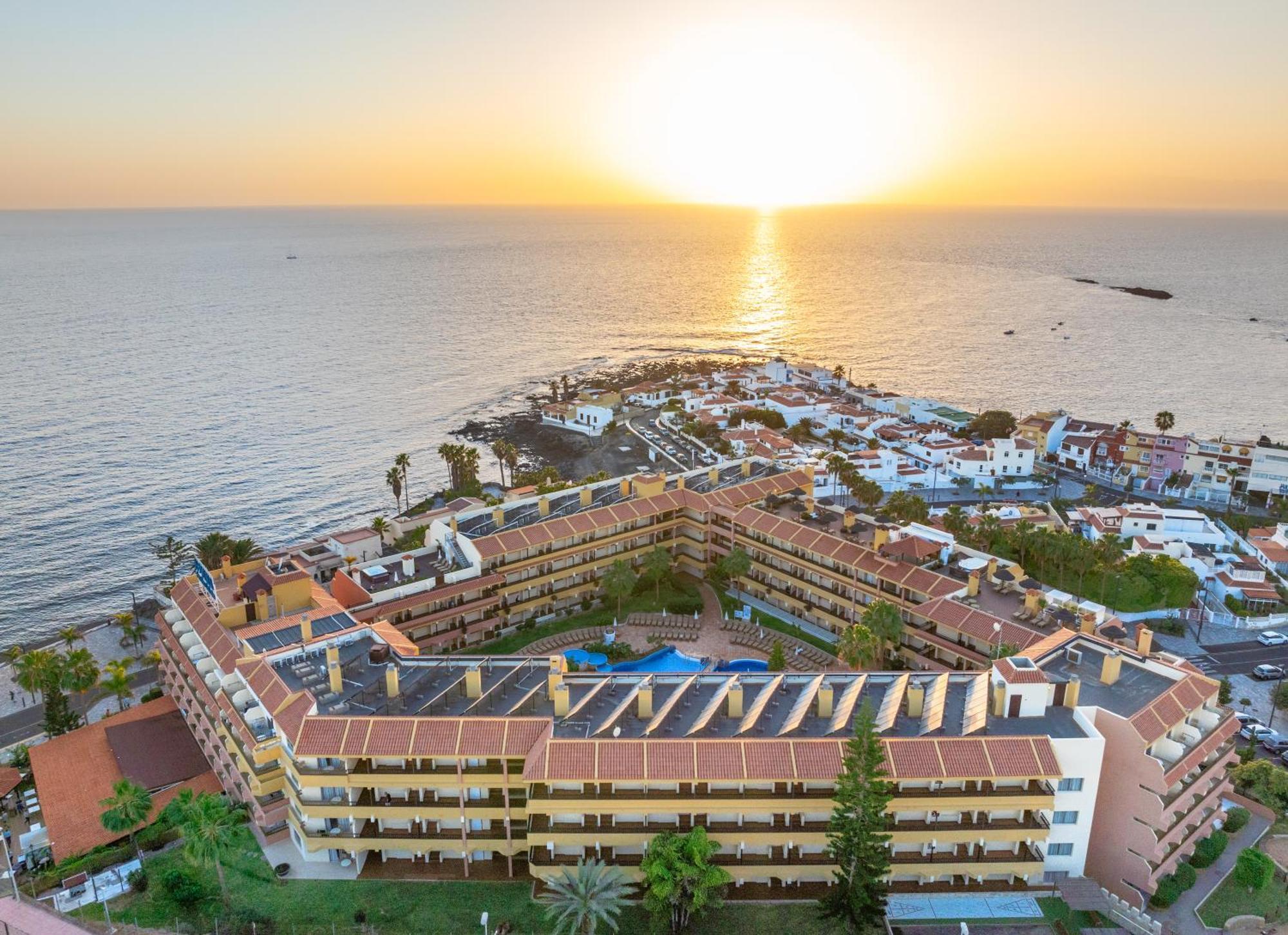 Hovima Jardin Caleta Hotel 3*