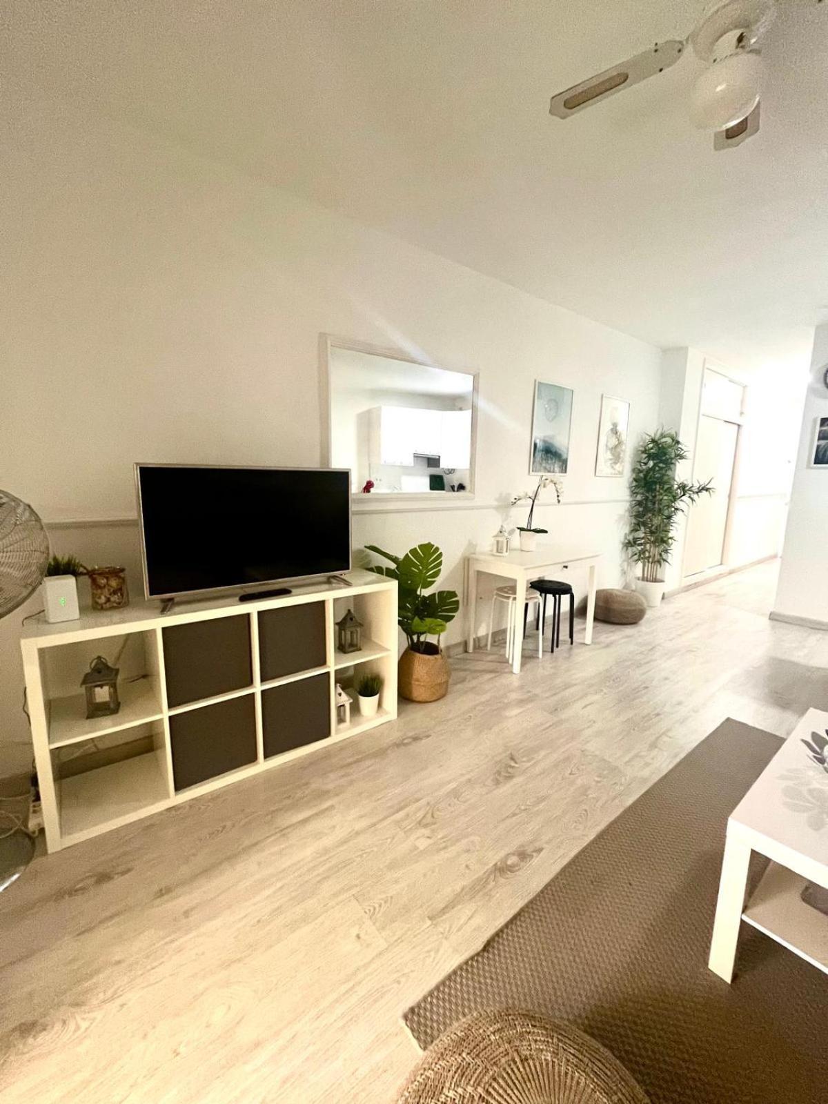 Super Y Amplio Apto Con Airco, Planta Baja En Mareverde Apartment Costa Adeje (Tenerife)