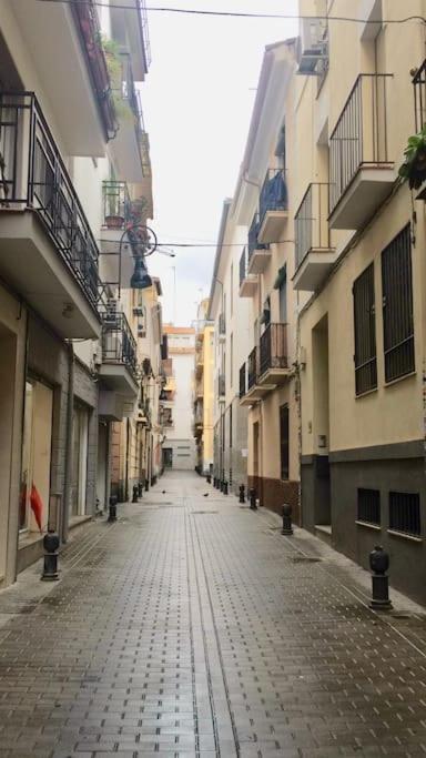 Center Wifi Parking Free Apartment