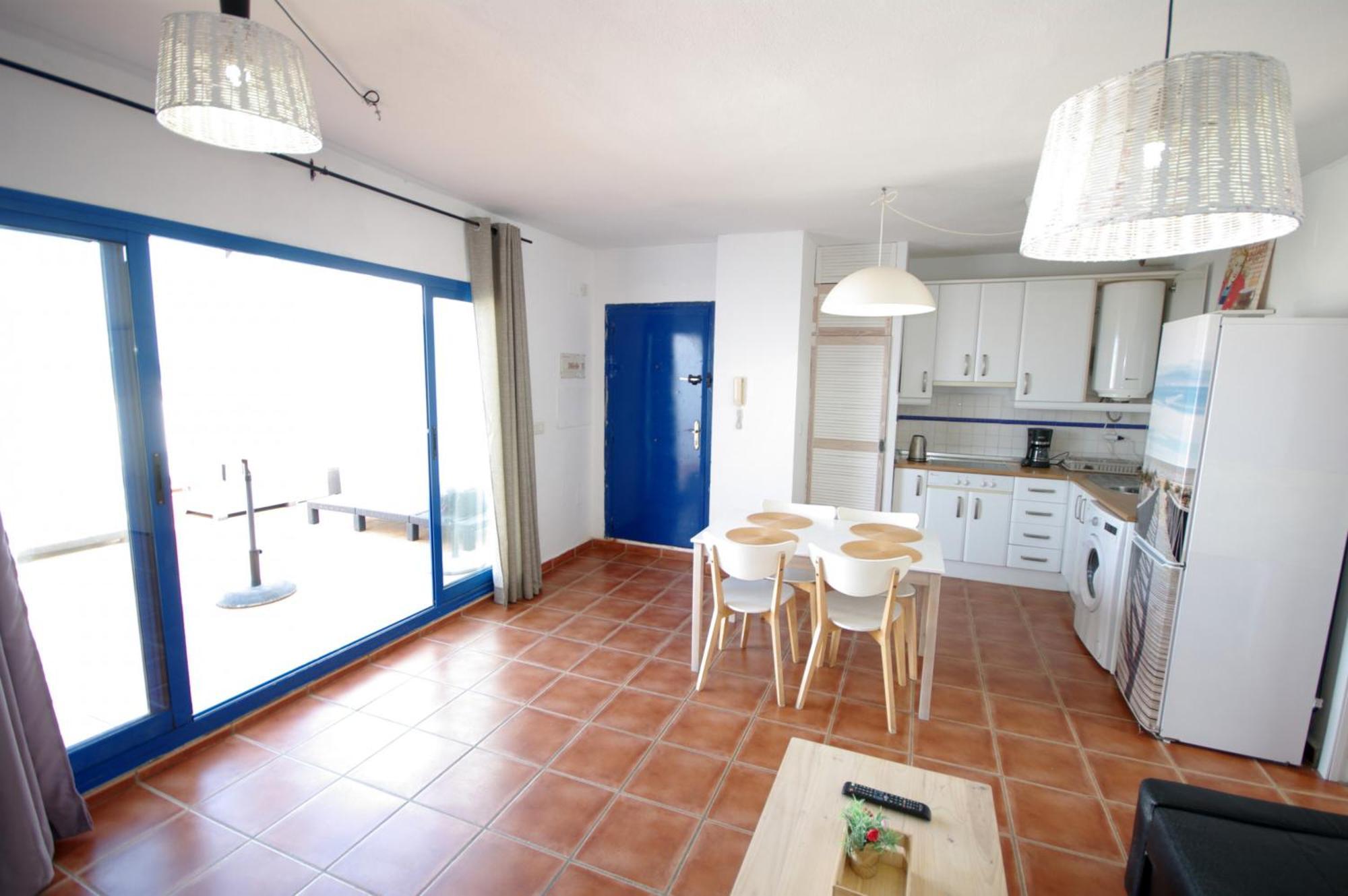 Livingtarifa Atico Altarik Apartment *