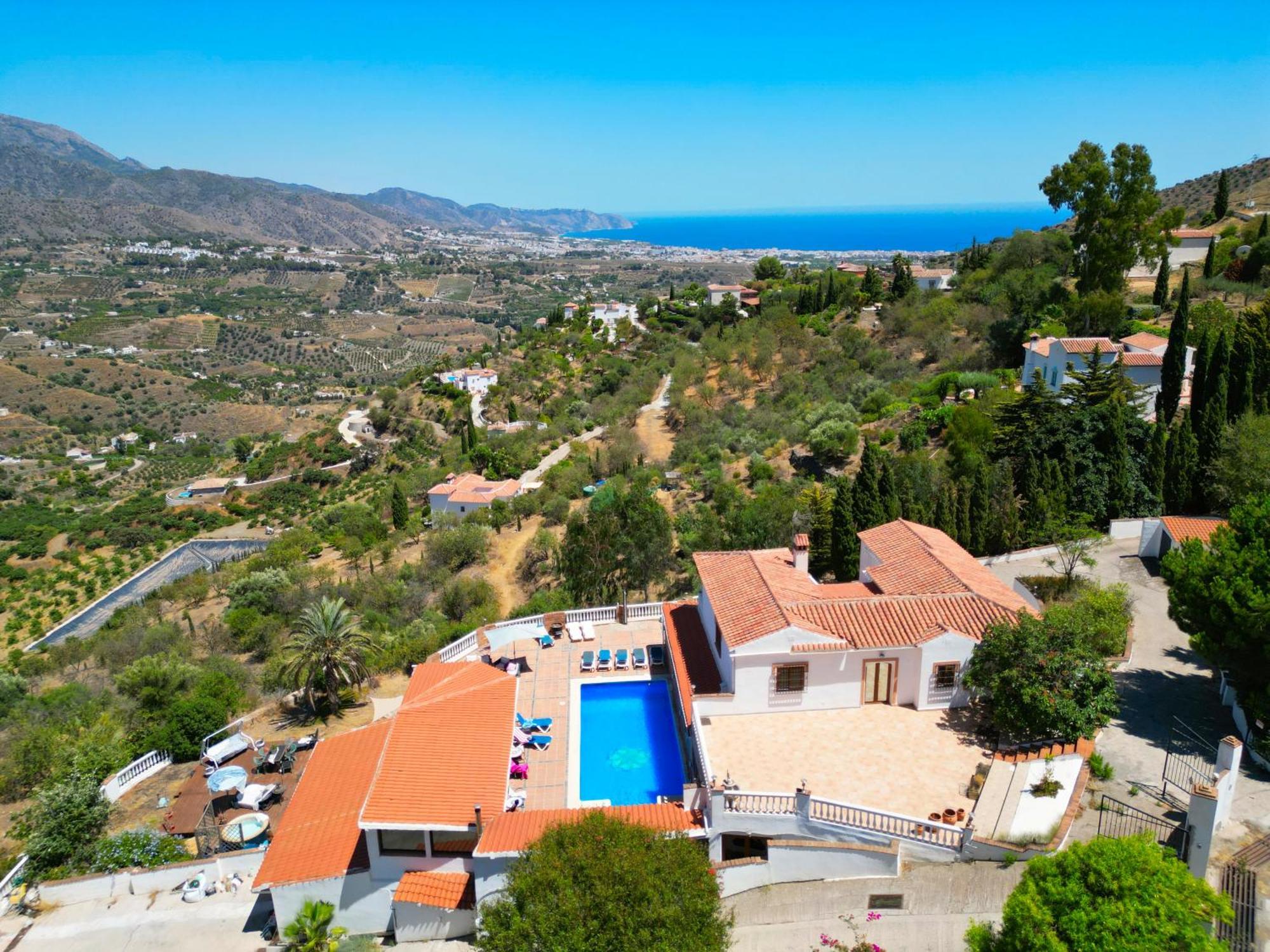 Casa Jane Large 7 Bed With Private Pool And Tennis Court * Torrox