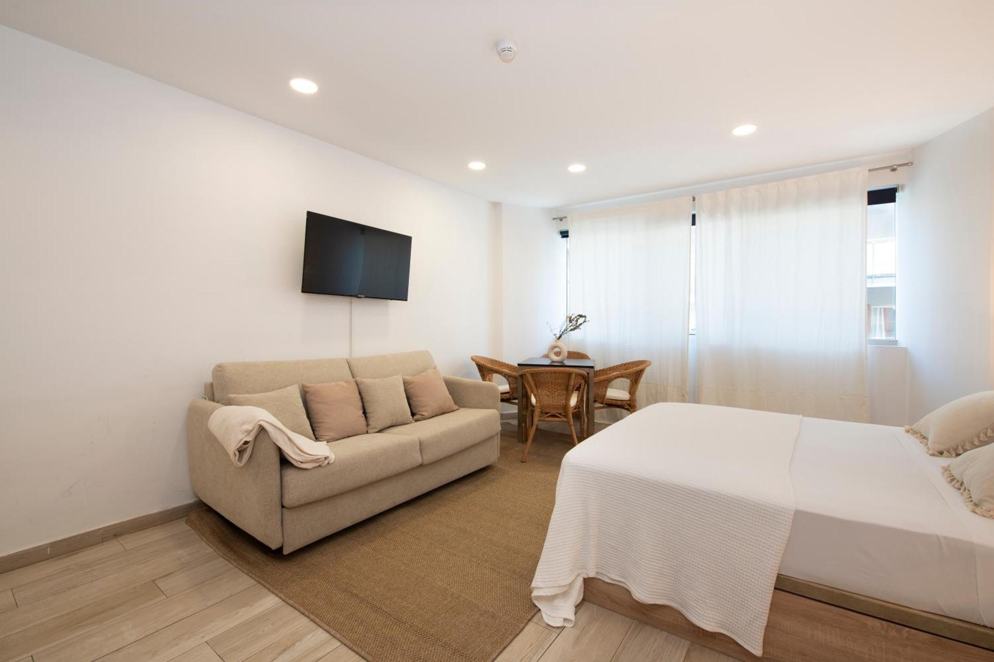 Centric * Castelldefels
