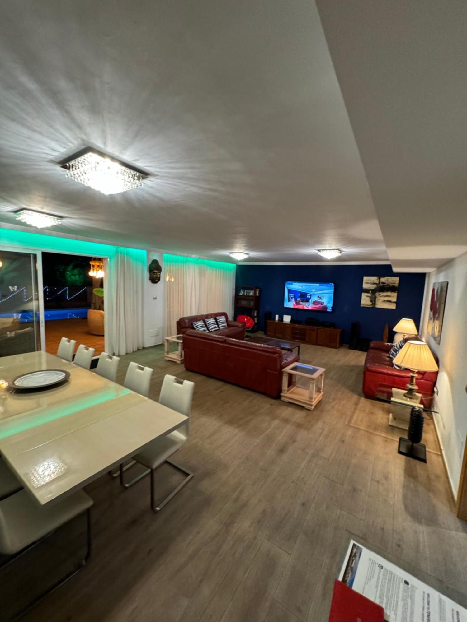 Villa Puerto Santiago: Luxury 5-bedroom With Pool And Disabled Access Puerto de Santiago (Tenerife)