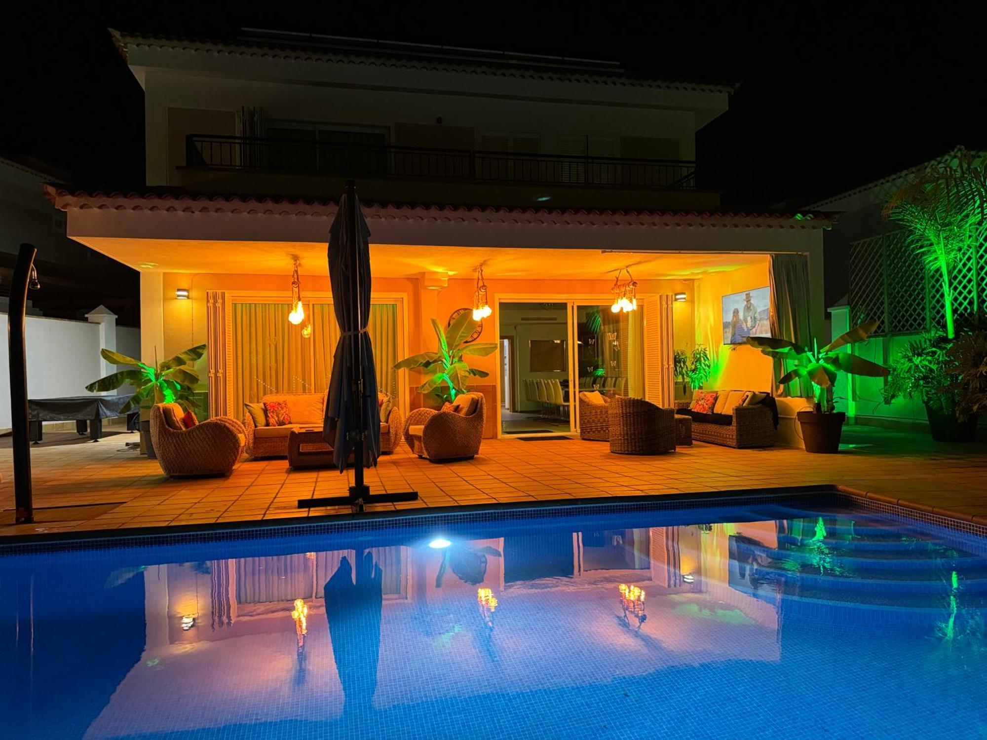 Puerto Santiago: Luxury 5-bedroom With Pool And Disabled Access Villa *
