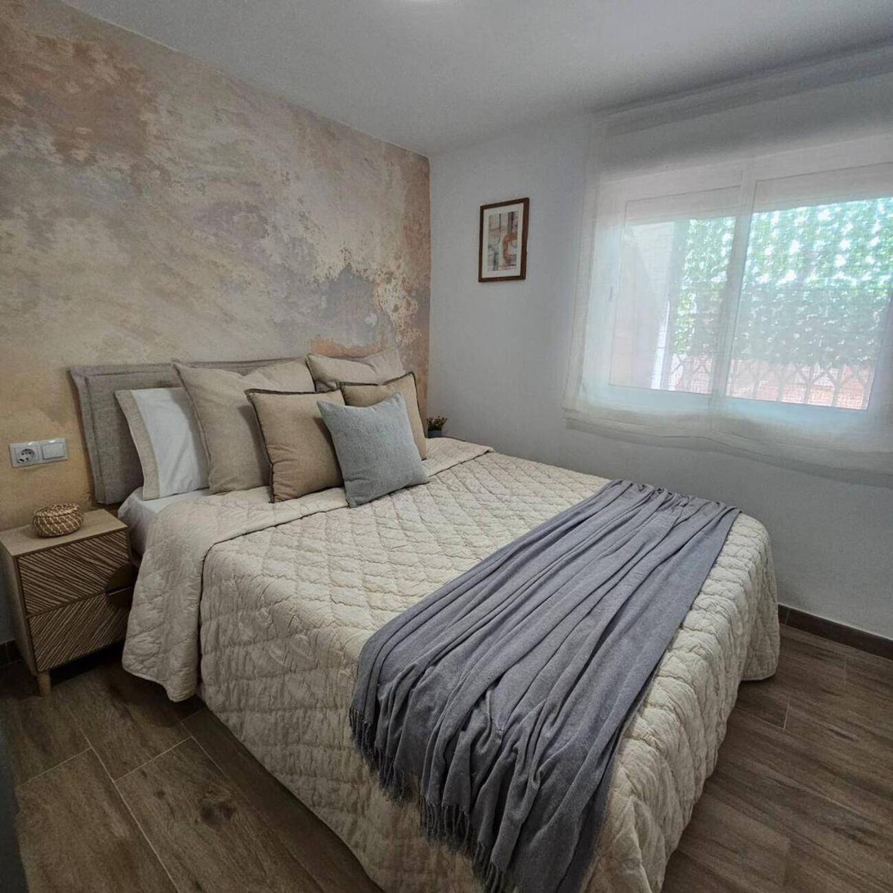 Nuevo Moderno En Benicasim Con Terraza Y A Minutos De La Playa Apartamento *
