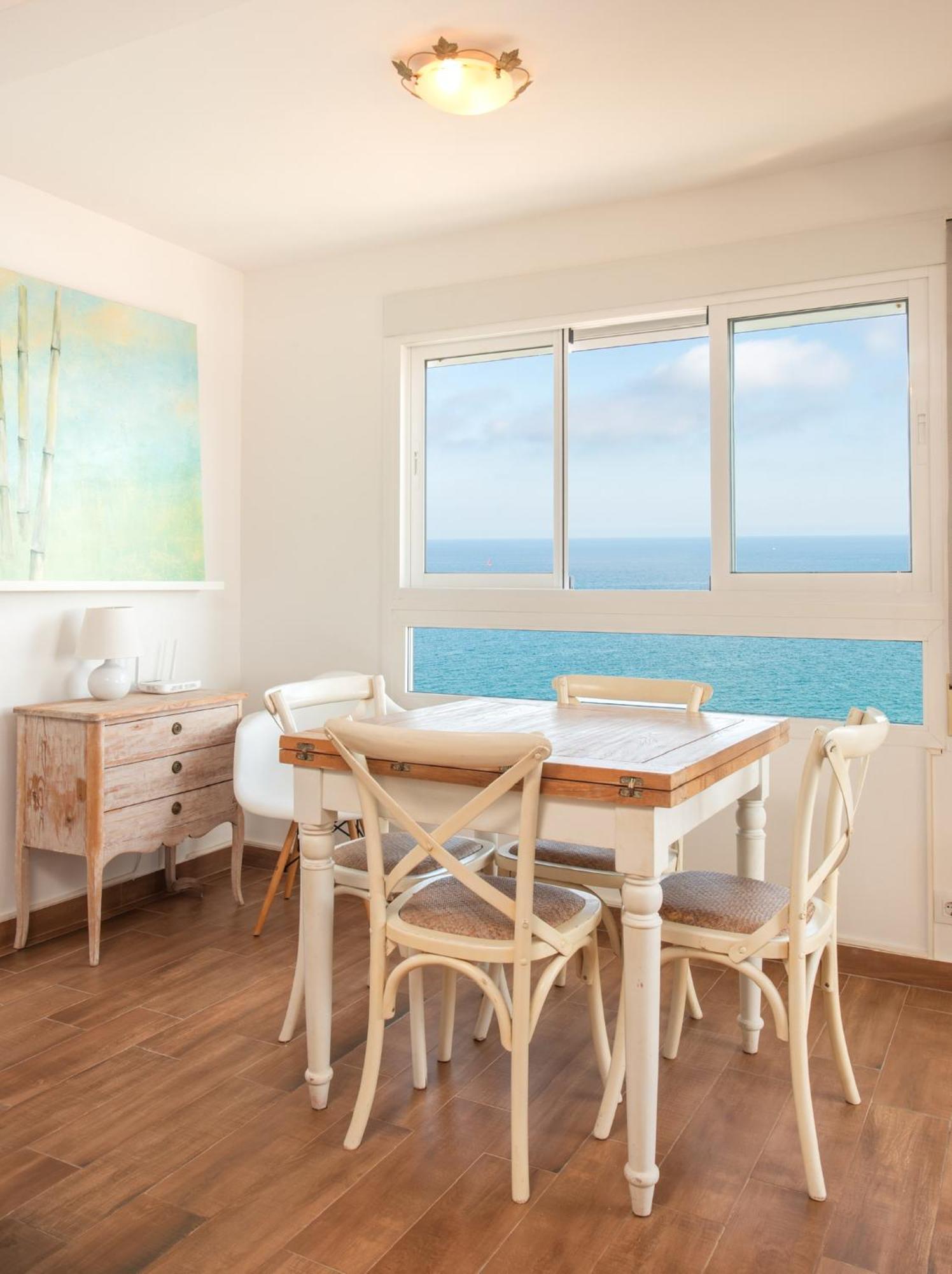Juan Aparicio Sunrise Apartment