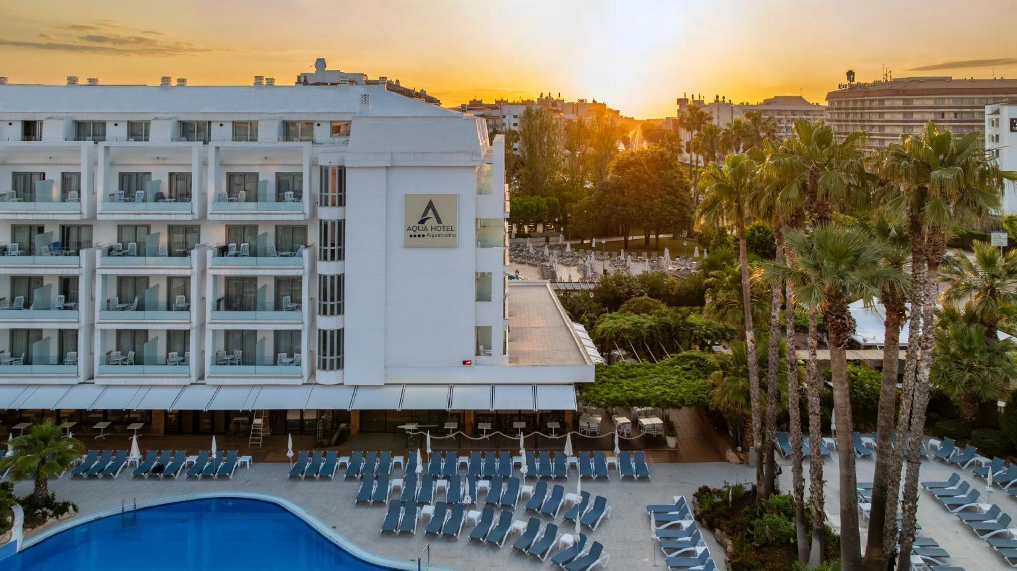 Aqua Aquamarina & Hotel 4*