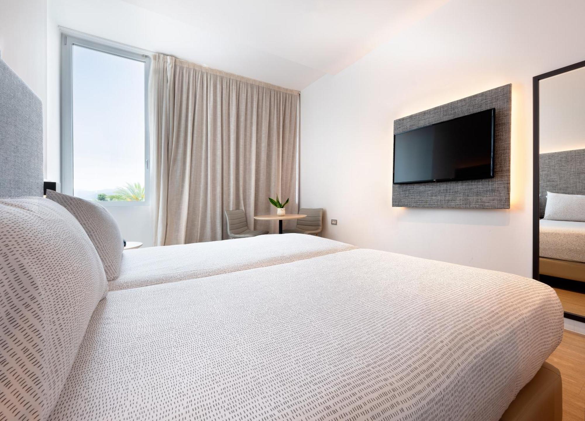 Hotel Barcelona Aeropuerto, Affiliated By Meliá 4*