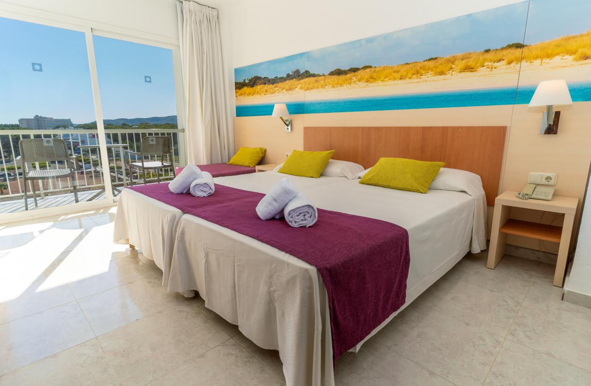 Moon Dreams Coral 3* Es Canar (Ibiza)