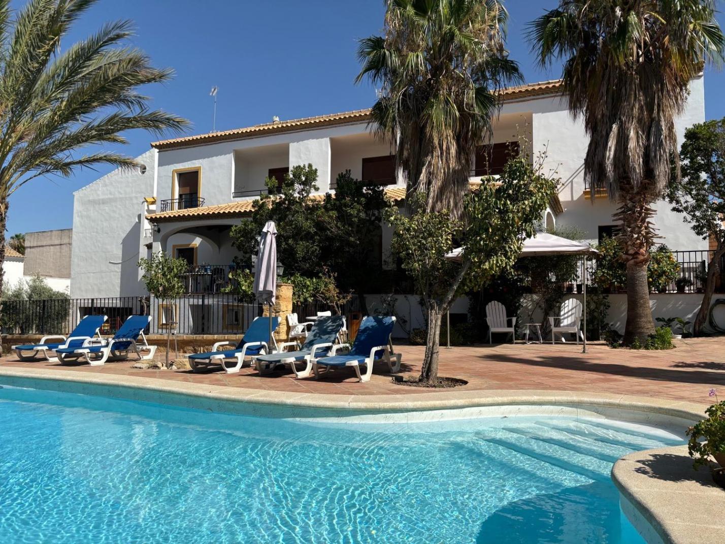 El Molino Hotel 2*