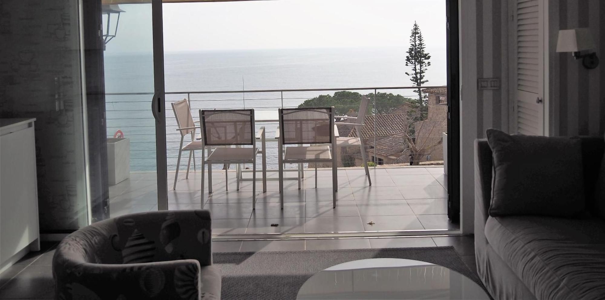 Frente Al Mar En La Mejor Ubicacion De Calella Apartment