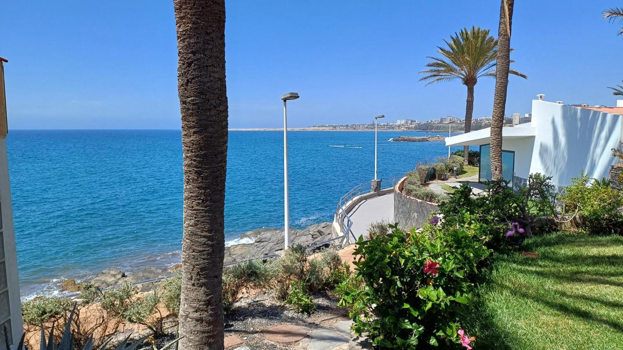 Uno - Front Line Of Ocean Apartamento *