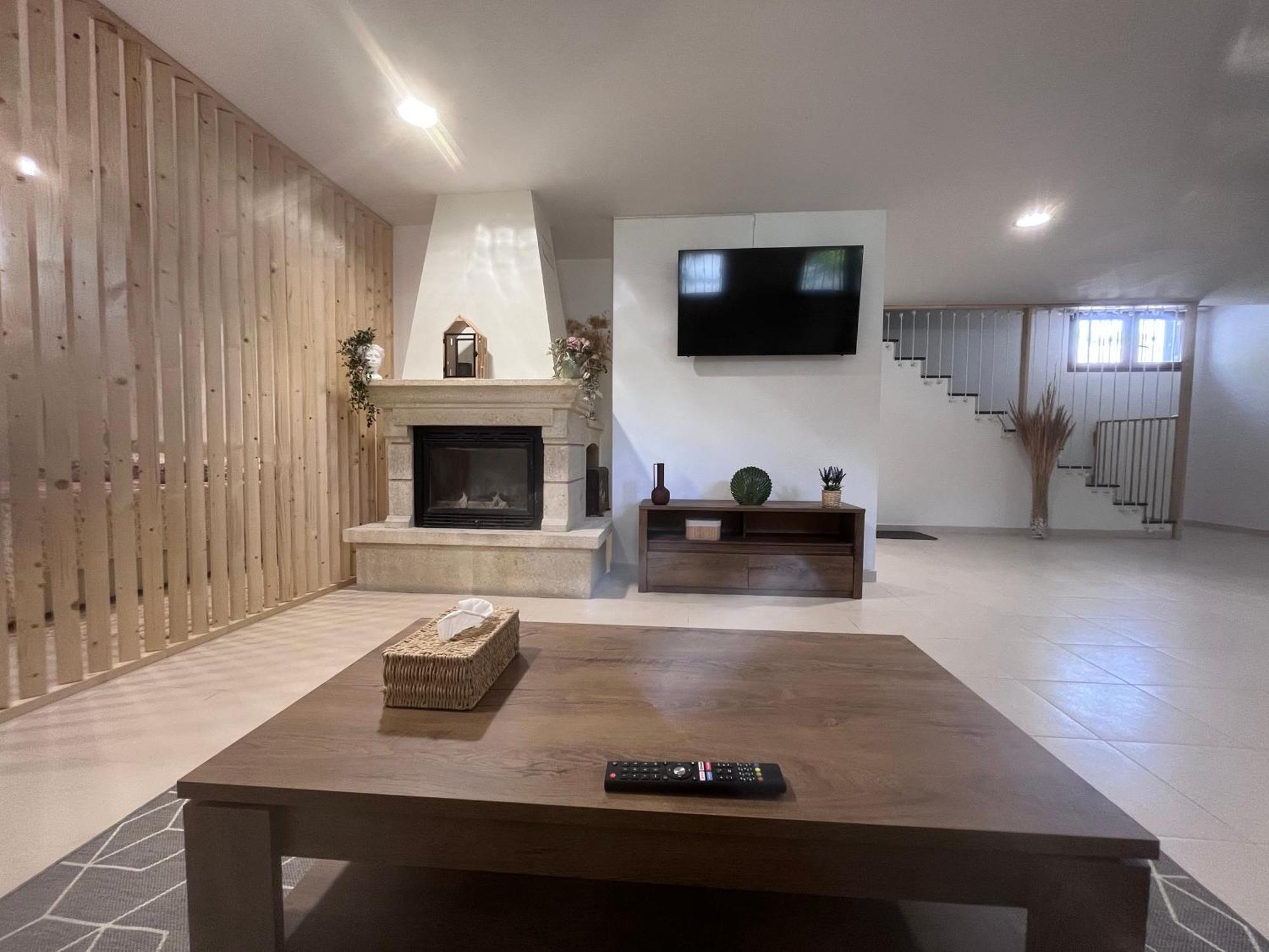 Loft Homestay *