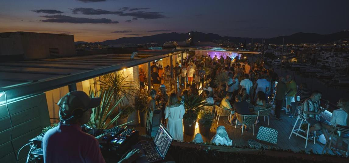 Sol 8-studio In The & Downton * Empuriabrava