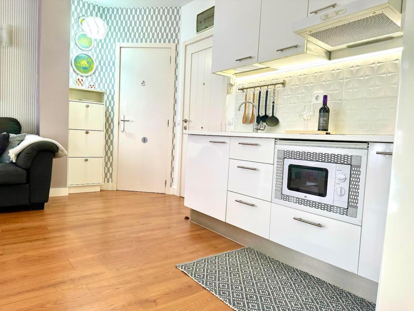 Lujan Playa Canteras Apartment *