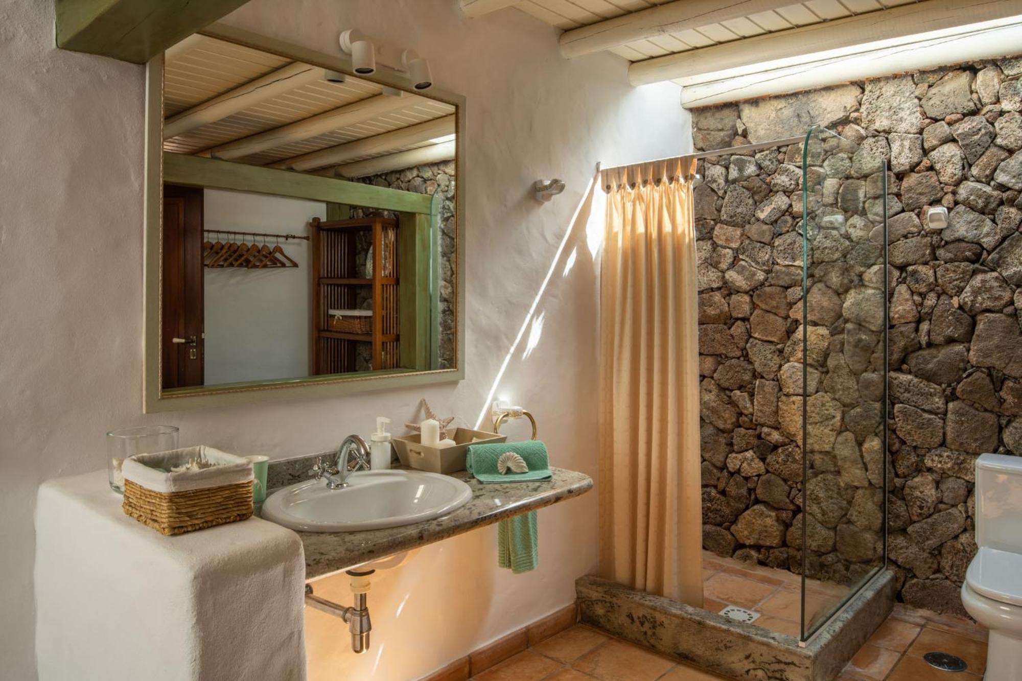 Casa Poniente Lodge