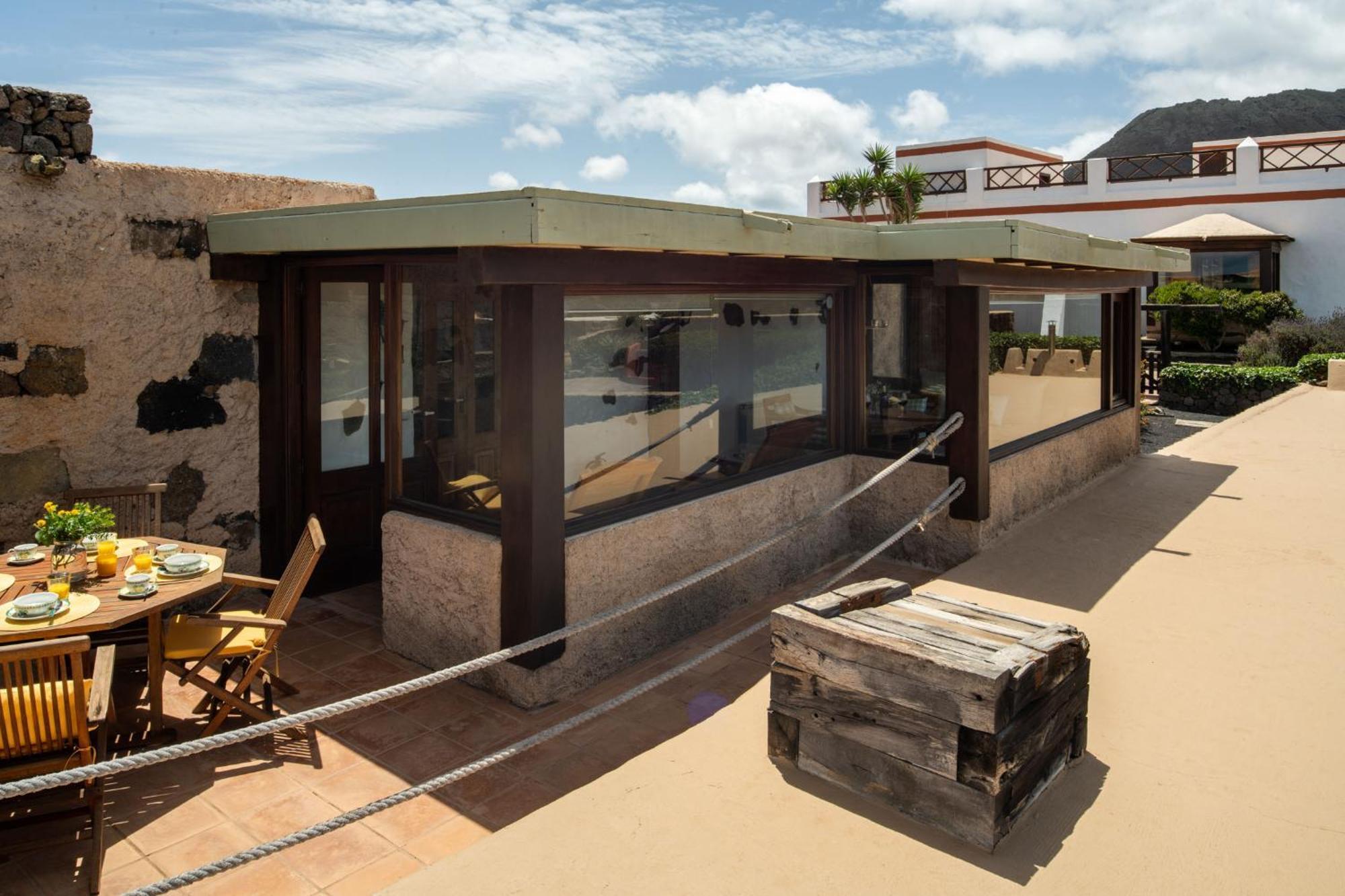 Casa Poniente Lodge *