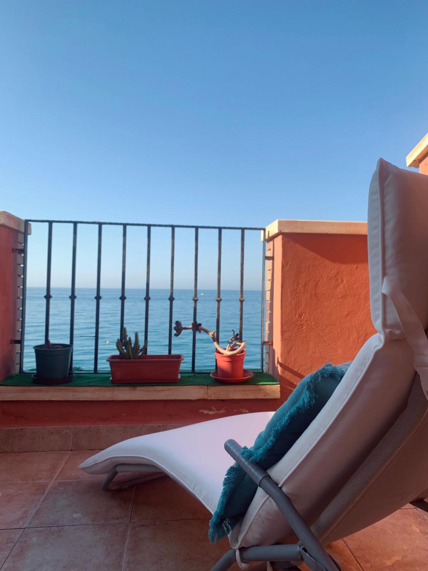 Atico Duplex - 1ª Linea Playa * Adra