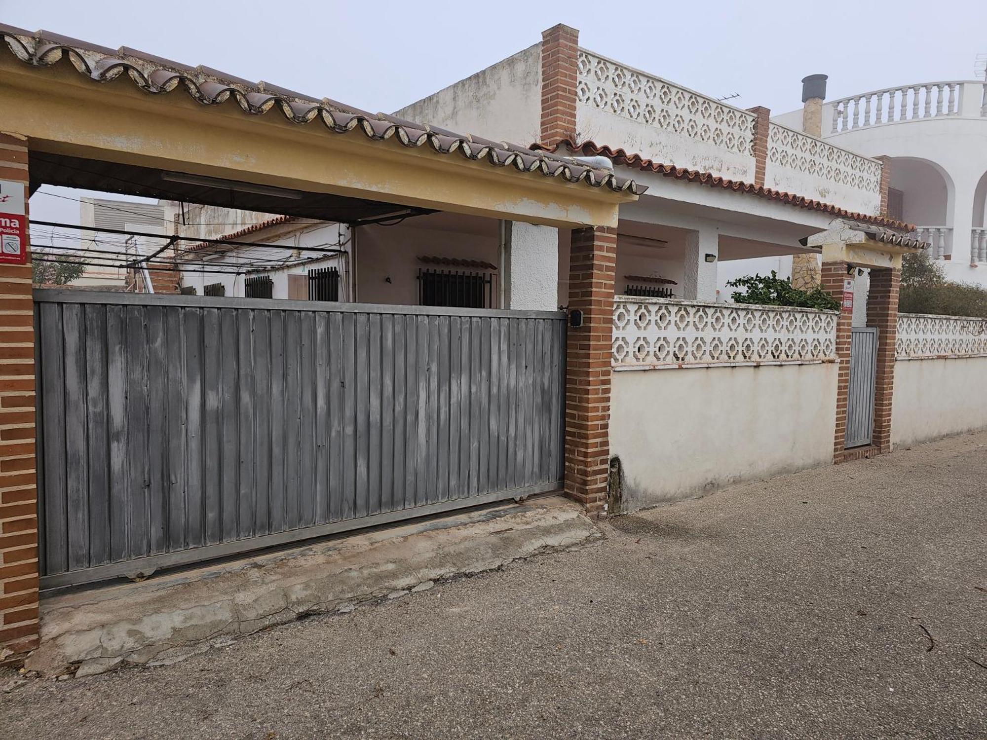 Casa De Playa En Al Lado Del Met Y Campo De Golf Сasa de vacaciones Oliva