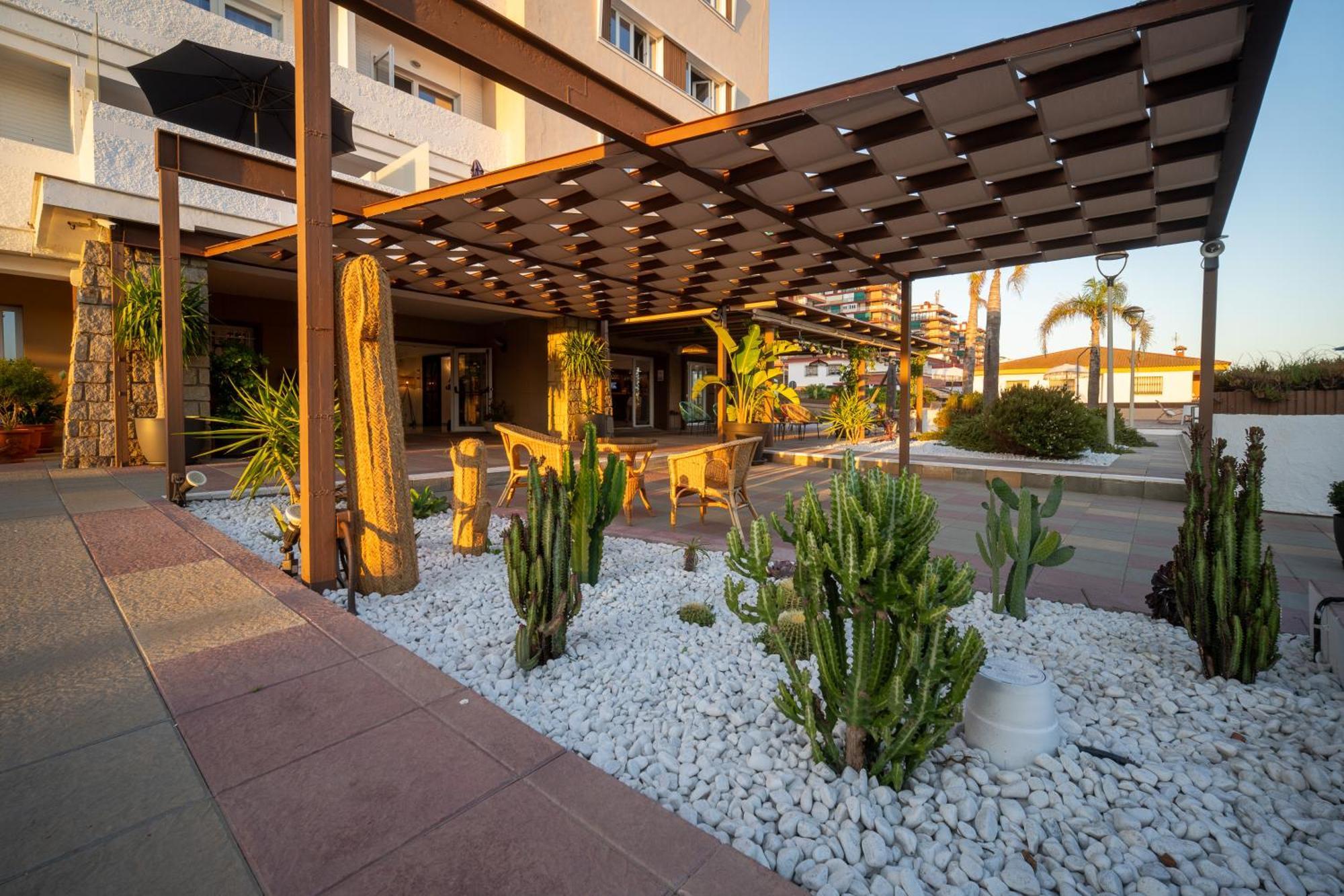 Pato Rojo Hotel