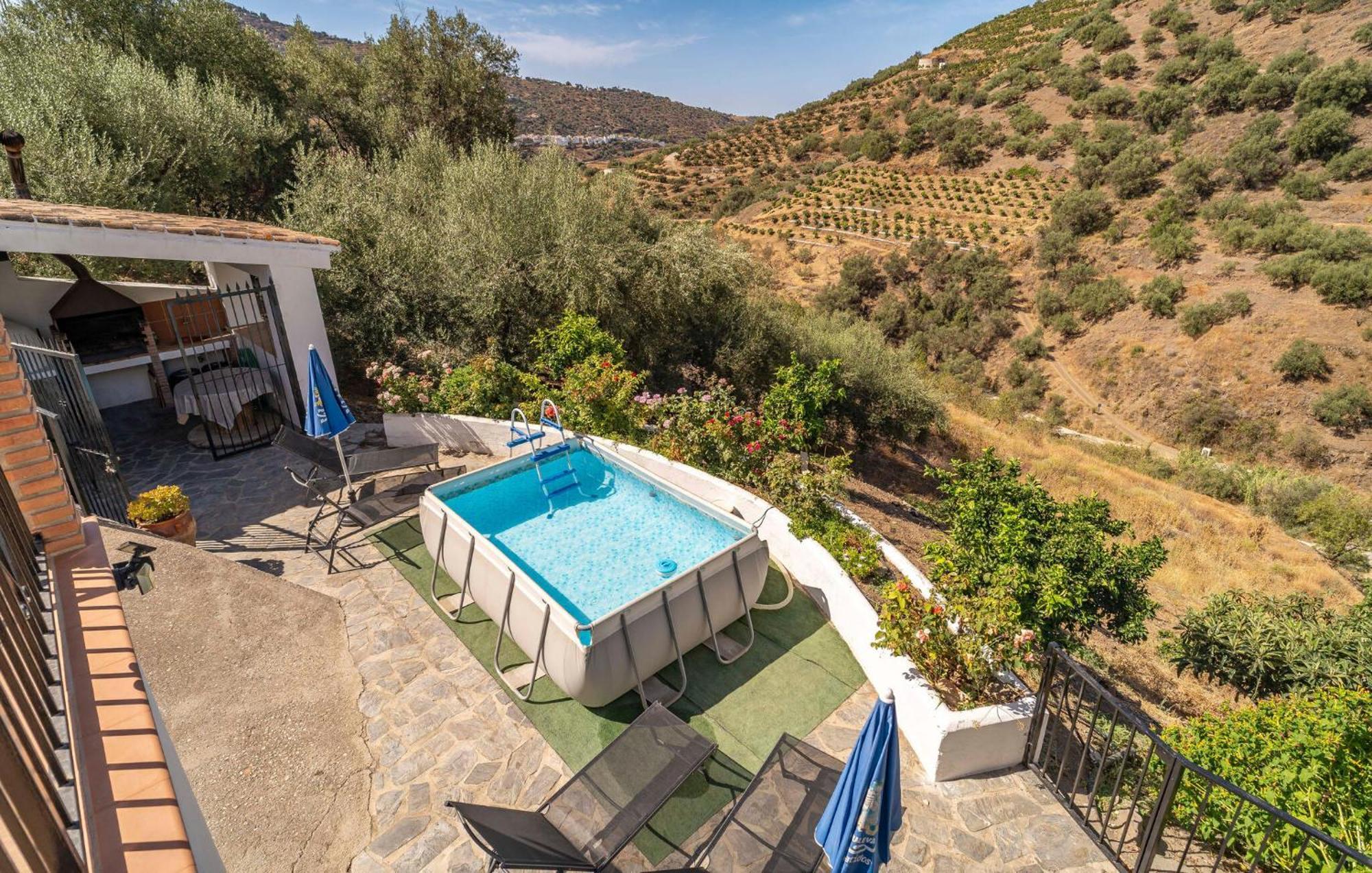 4 Bedroom Pet Friendly In Holiday home *
