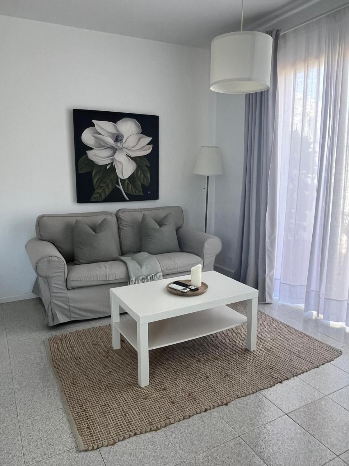 Apartment Crater 1 *