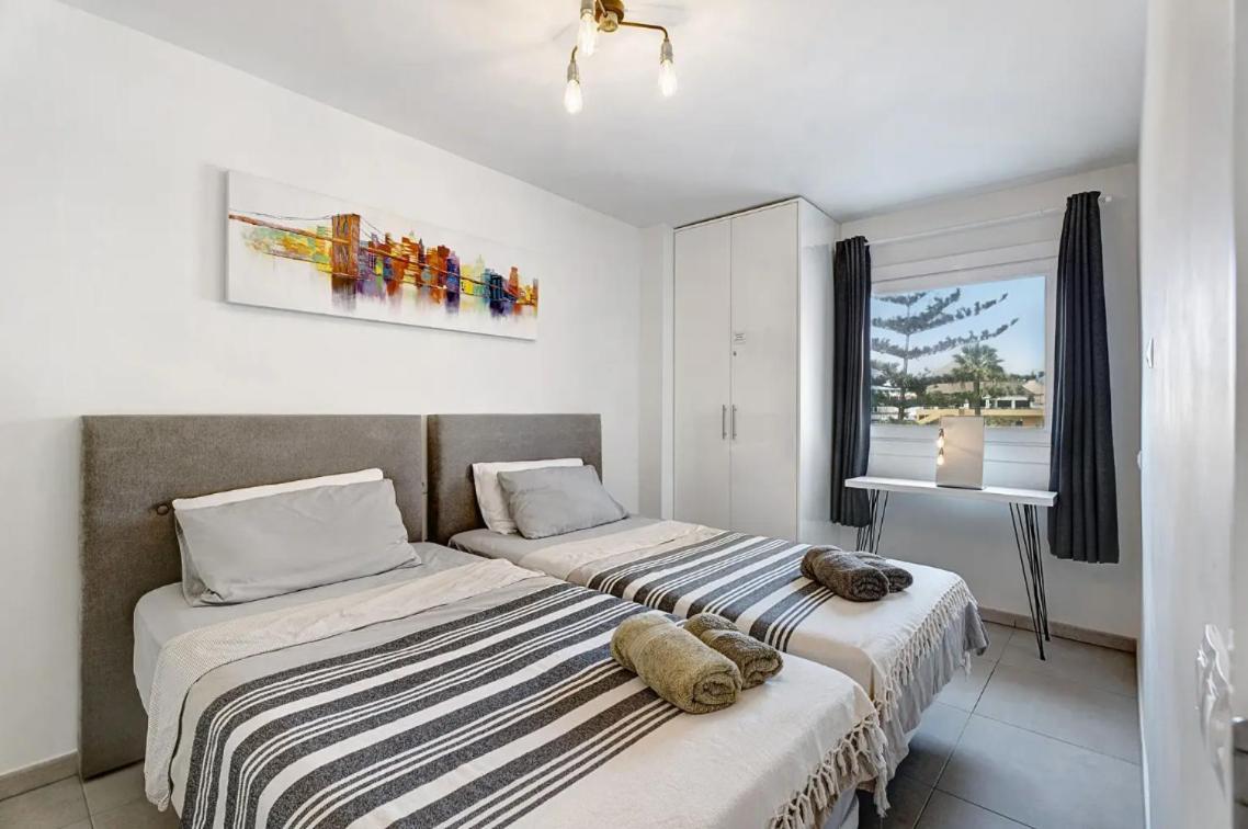 De Lujo En Torre Del Sol, Playa De Americas Apartamento