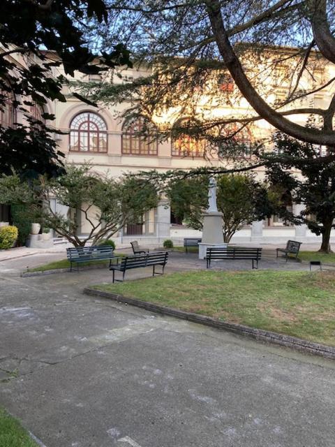 Guest house Residencia Sagrada Familia La Seu d'Urgell