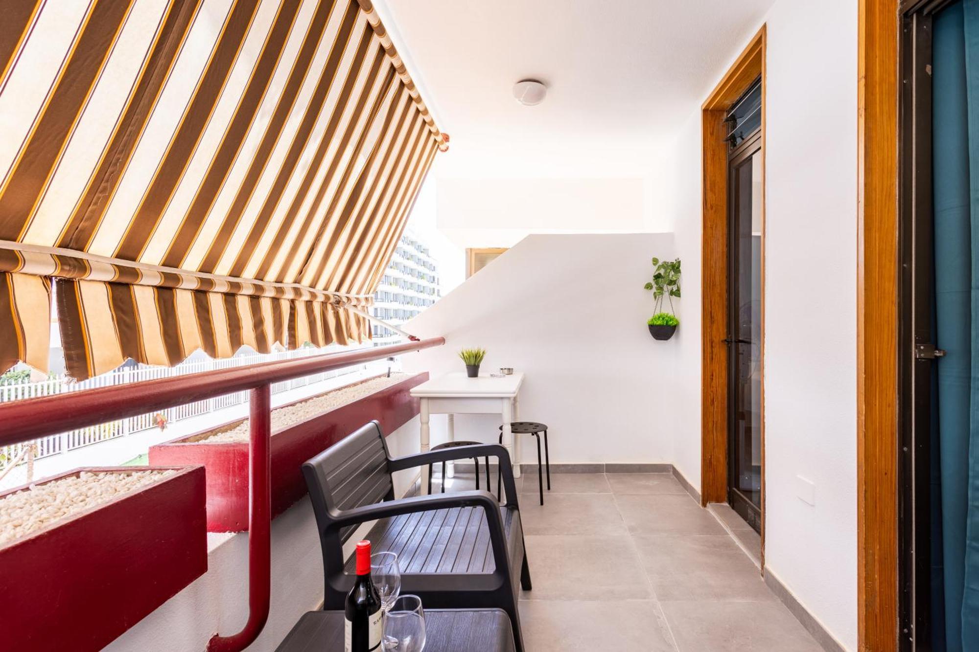 Home2book Americas Flat, Pool & Terrace *