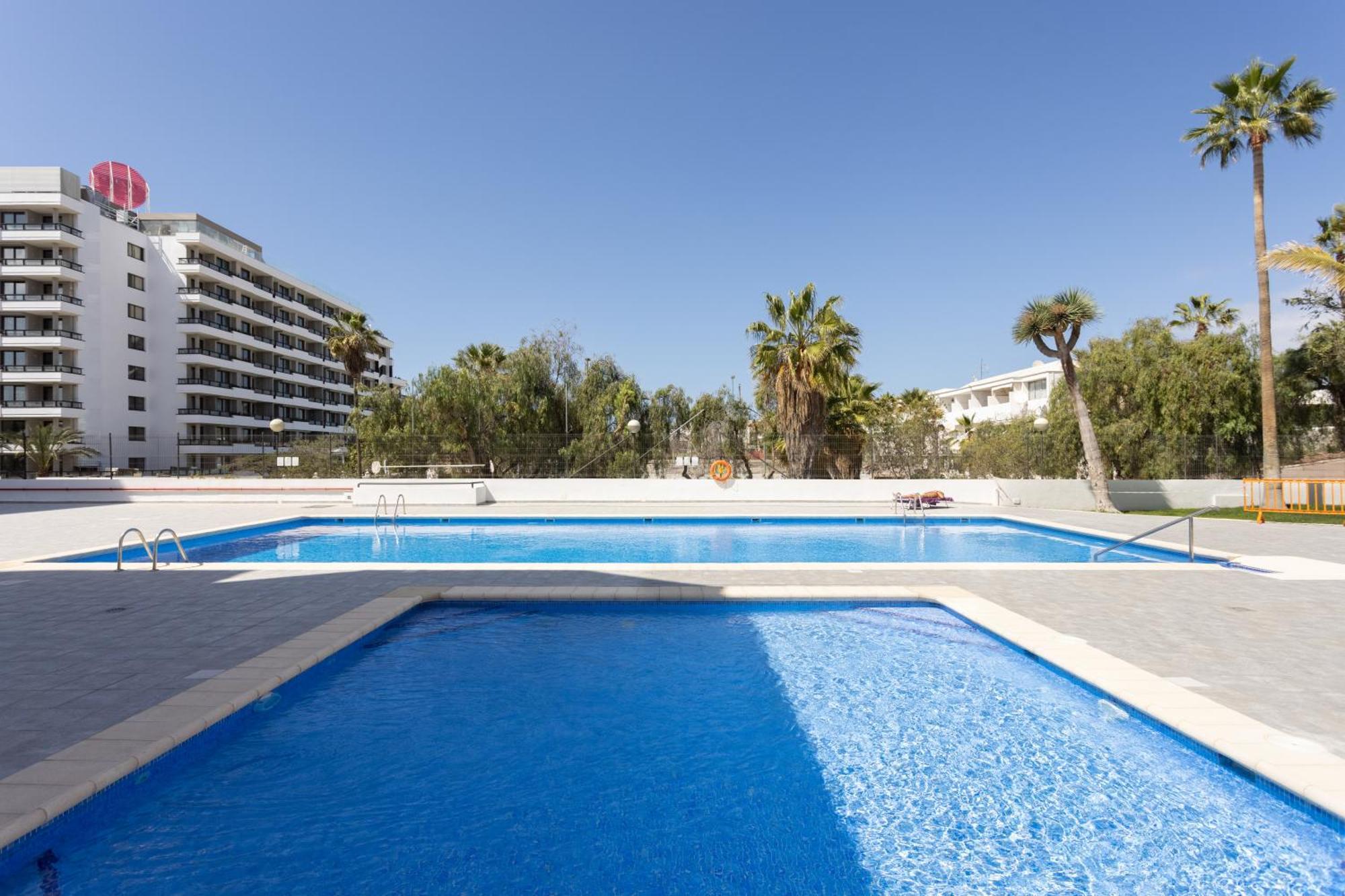 Home2book Americas Flat, Pool & Terrace *