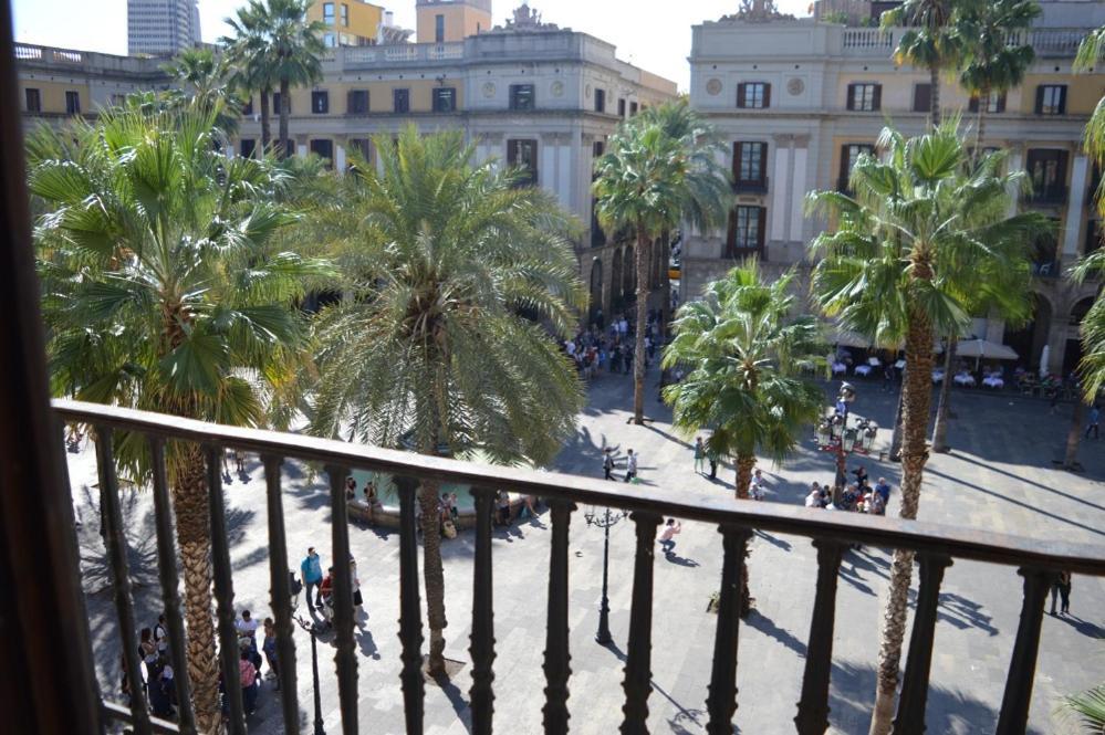 Classic Plaza Real Apartment Barcelona