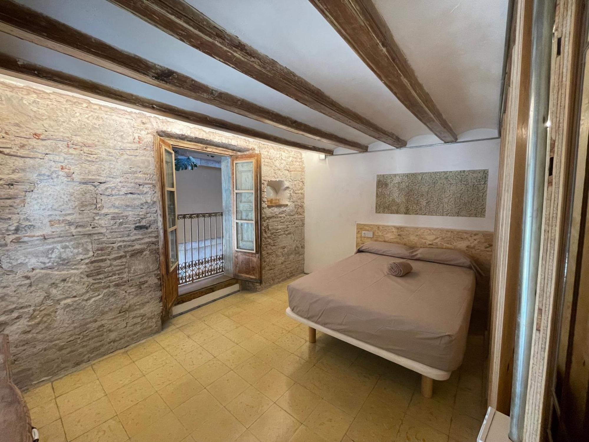 Classic Plaza Real Apartment