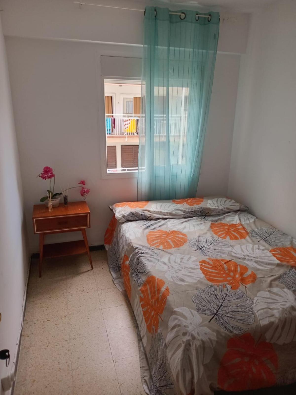 Compartidas En Un Apartamento Homestay Salou