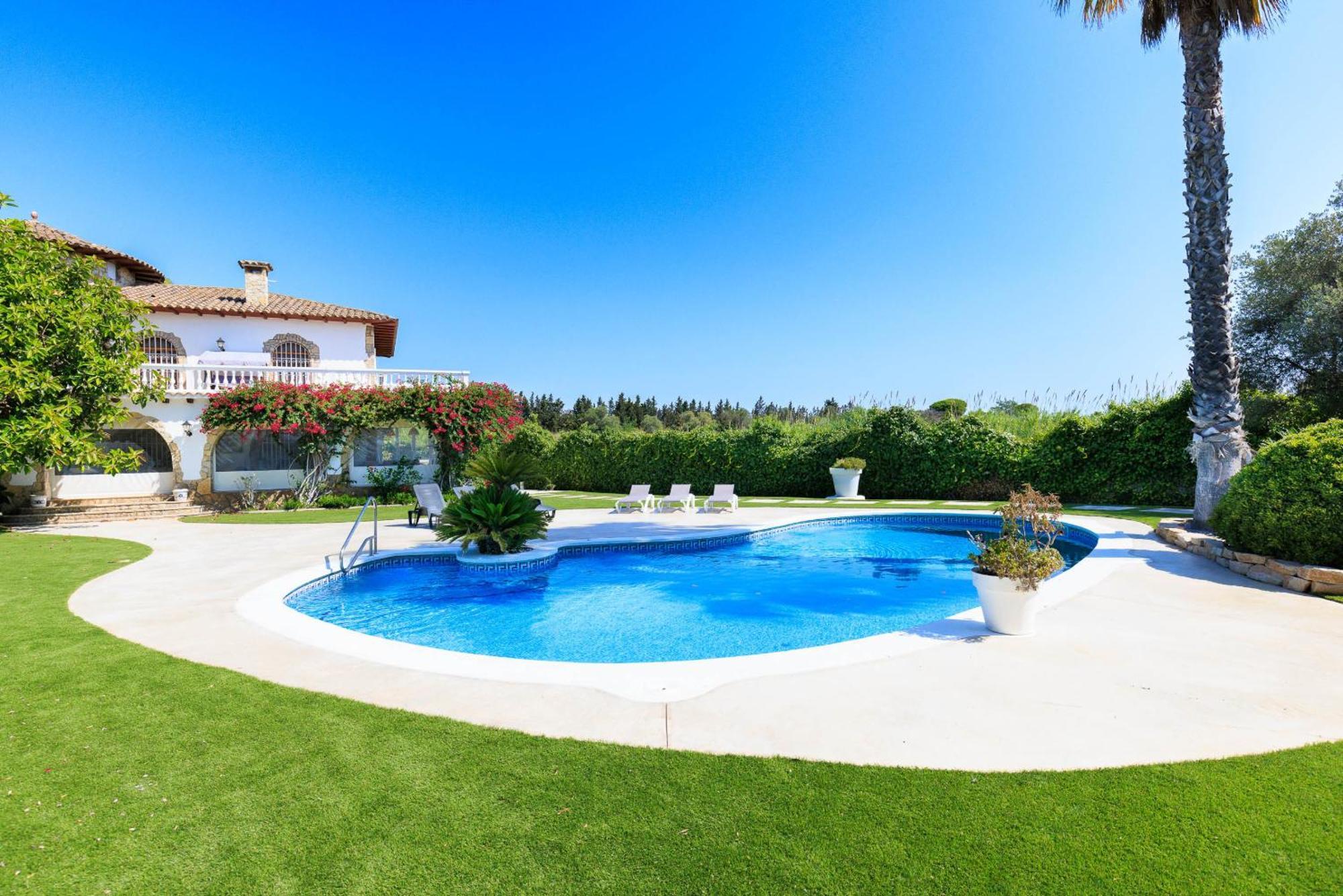 Nuba - Only Families Cambrils