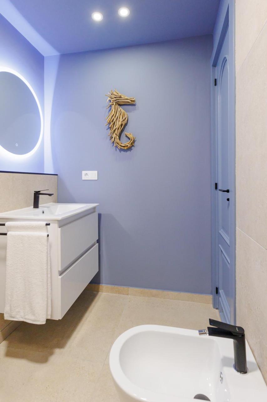 Elegant 2 Bedrooms Flat 5 Minutes From The Sea & Free Parking Apartamento